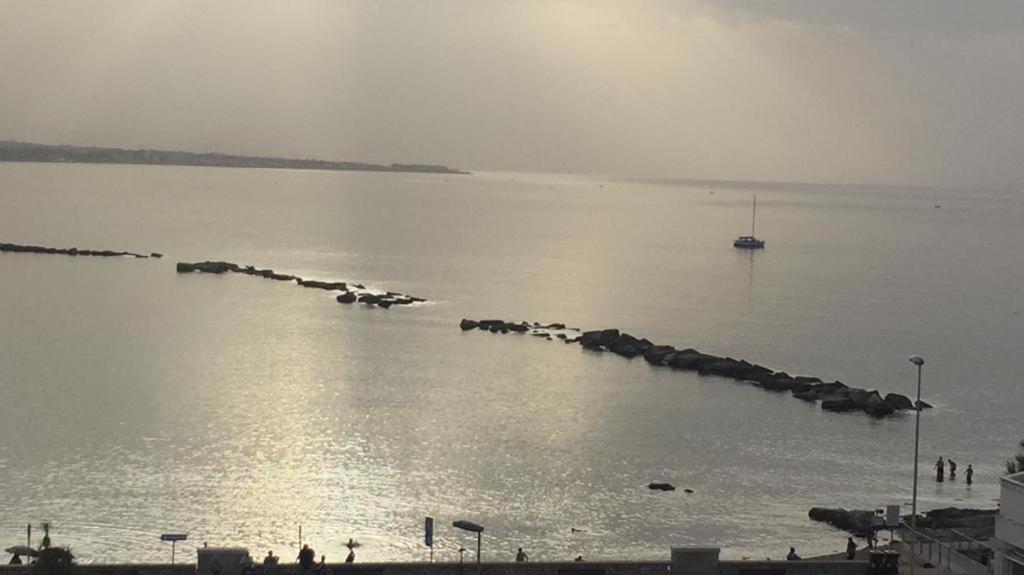 La Mia Terrazza Sul Mare - Mared'Amare Apartment Bari Ngoại thất bức ảnh