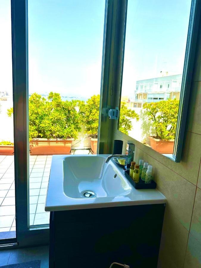 La Mia Terrazza Sul Mare - Mared'Amare Apartment Bari Ngoại thất bức ảnh